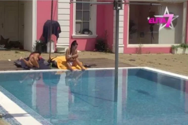 UČESNICE ELITE SE RAZGOLITILE ZA SVE PARE! Vrući kadrovi pored bazena! Evo ko je DOBACIVAO SVE VREME (FOTO)