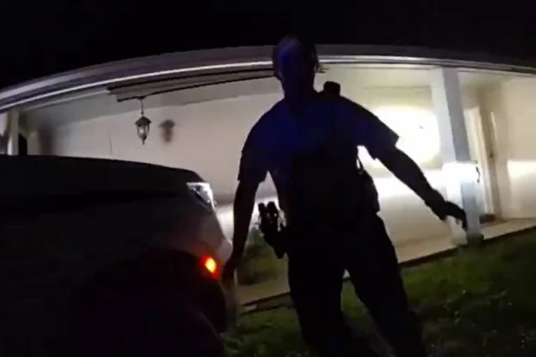 TINEJDŽER PLANIRAO SABLASNI MASAKR! Uzor mu bio ČUVENI MASOVNI UBICA, hteo je da pobije ljude usred molitve!