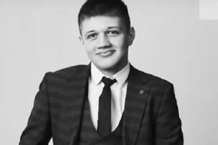 VANJA DOŠAO S TRENINGA, REKAO DA GA GLAVA BOLI, A POSLE 24 ČASA JE UMRO! Roditelji besni zbog objašnjenja lekara šta se dogodilo sa mladićem