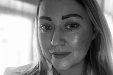 "NE MOGU DA PROBUDIM MAMU"! Aleksandra (39) umrla na letovanju u Turskoj dok je pored nje bio petogodišnji sin!