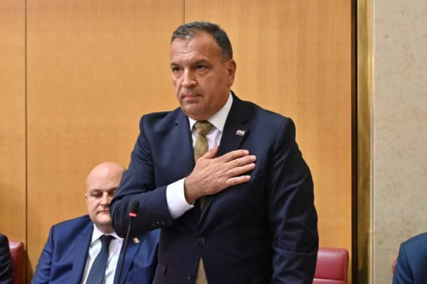 OVO NIJE SKORO VIĐENO NA BALKANU: Ministra strpali u samicu! Ima pravo samo na dvočasovnu šetnju u zatvoru