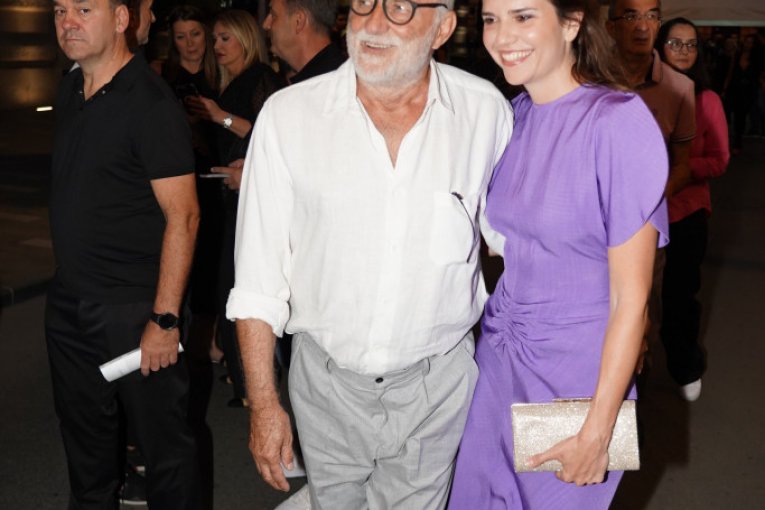 Lazar Ristovski sa devojkom