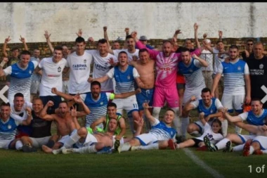"VOJVOĐANSKA LIGA JE NAJMANJE ŠTO POLET ZASLUŽUJE": U fenomenalnoj atmosferi u Nakovu domaćin je slavio plasman u viši rang takmičenja! (FOTO GALERIJA)