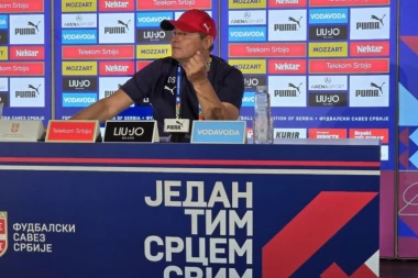 STOJKOVIĆ SE DOTAKAO NAVIJAČA: ''Oni veruju u svoju zemlju i ne sme ništa da nam bude teško!''