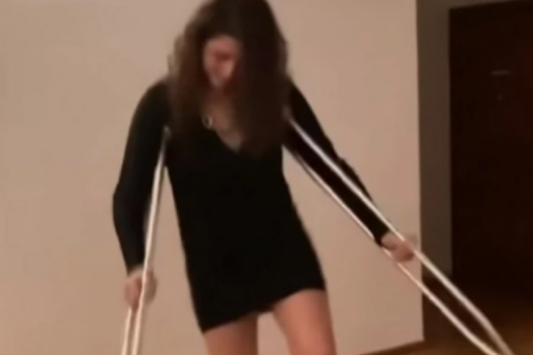 Iva Ilinčić na štiklama