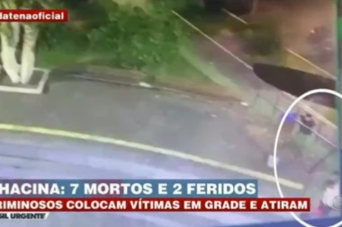 MASAKR NA GRADSKOM TRGU: Naoružani napadači izleteli iz vozila i pobili najmanje sedmoro ljudi (VIDEO)