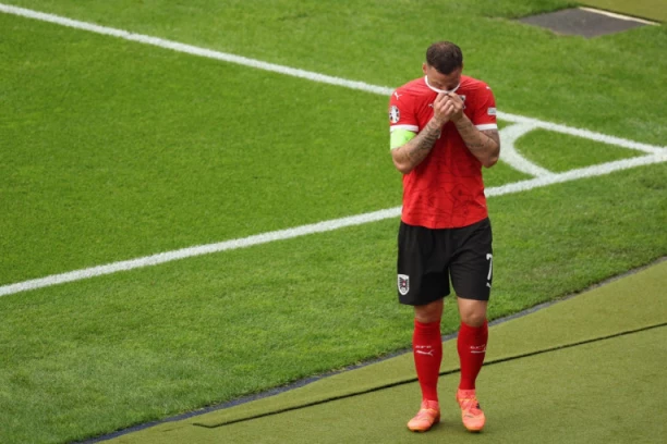 SRBIN DAO GOL ZA POBEDU NA EVRO, PA ZAPLAKAO: Nije mogao da zadrži emocije (FOTO)