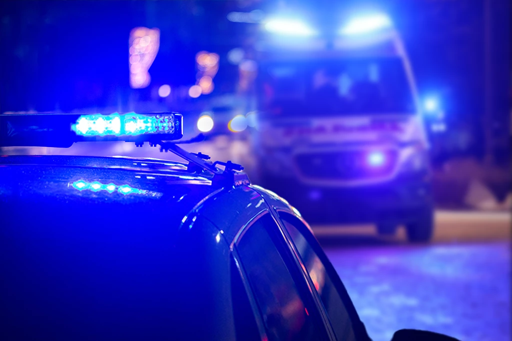 HITNA POMOĆ PRONAŠLA TRI MUŠKA TELA U VIKENDICI! Javili da im nije dobro, a onda su lekari zatekli jeziv prizor