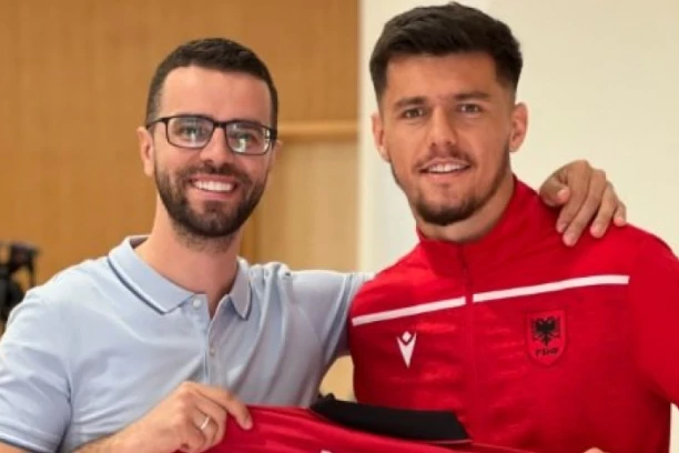 NAJVEĆI SRBOMRSCI NA EVRO SE UJEDINILI: Jedan suspendovan, drugi može da leti sa EP, ali NE SKIDAJU OSMEHE SA LICA