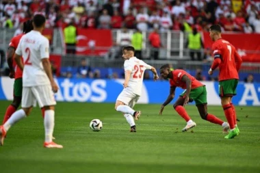 PLJUŠTE AUTOGOLOVI NA EP! Da li je OVO bio NAJSMEŠNIJI od svih PRETHODNIH? Nećete VEROVATI koliko ih je POSTIGNUTO! (VIDEO)