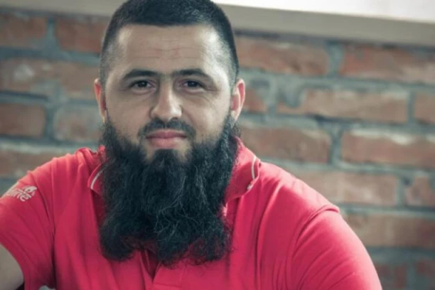 BRAVO, JUNACI! Dvojica Novopazaraca spasli ženu od sigurnog utapanja u Ulcinju! "VIDIM MOMKA PANIČNO NEKOG ZOVE, MISLIM ZOVE NEKOG SVOG, KAD ONO..."!
