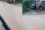 POPLAVA U PRIJEPOLJU: Uništeni usevi, automobili, pojavilo se i klizište (VIDEO)
