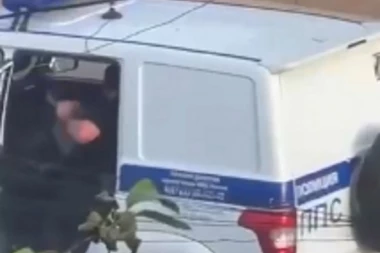 TERORISTI U DAGESTANU UHVAĆENI KAMEROM! Nadojeni mržnjom UBIJALI sve oko sebe! Vodi se KRVAVI RAT! (VIDEO)