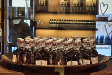 EKSKLUZIVNO: Republika u poseti pivnici "Riegele" u Auzgburgu usred Evropskog prvenstva u fudbalu (VIDEO)