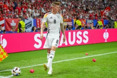 ODE JOŠ JEDAN MAĐIONIČAR U PENZIJU: Posle Krosa i on je rekao zbogom fudbalu!