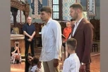 BOG JE NA NEBU, NA ZEMLJI KUM! Bogdan Bogdanović KRSTIO SINA Stefana Jovića! (FOTO)