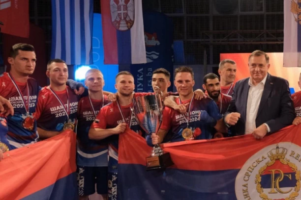BOKSERSKI SPEKTAKL U BANJALUCI: Slavija je novi ŠAMPION SRBIJE!