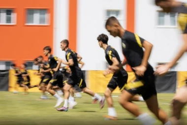 APSOLUTNI ŠAMPION UPALIO MOTORE: Prozivka je obavljena! Može li Ivica Momčilović i u višem rangu da nastavi sa nestvarnom serijom? (FOTO GALERIJA, VIDEO)