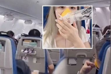 STRAVIČNE SCENE, POVREĐENO 17 PUTNIKA: Avion za 15 minuta izgubio 9.000 metara visine, nastao HAOS (VIDEO)