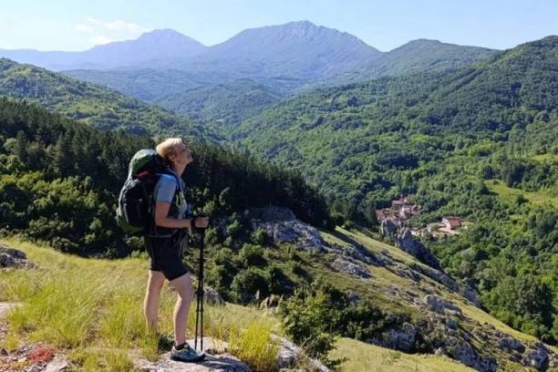 NEOBIČAN SLUČAJ! Pretio penjačima i sekao zaštitne ograde ugaonom brusilicom!