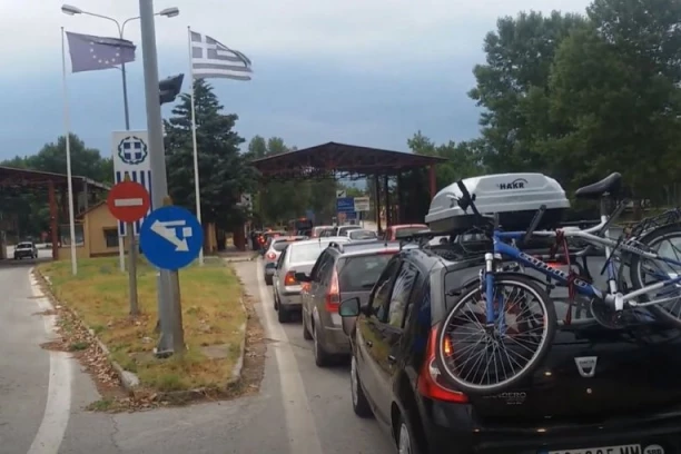 PAZITE NA GRČKOJ GRANICI, OVU STVAR MOŽETE PRENETI SAMO U OGRANIČENIM KOLIČINAMA: "Tako je i moja baba slušala stručnjake sa Fejsbuka, pa je posle plakala pred carinikom"