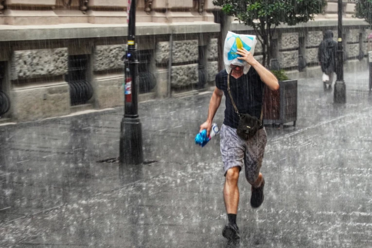 SPREMITE SE ZA NOVU SUPERĆELIJSKU OLUJU! Objavljene strašne vesti, pred Srbijom RAZORNO NEVREME!