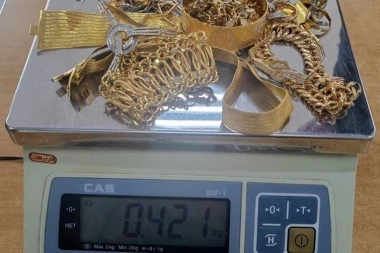 PRONAĐEN ZLATNI NAKIT IZ BRONZANOG DOBA! Čudo se dogodilo usred stare zgrade na brdu, muk i neverica u zemlji!