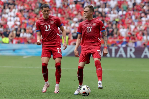 JOŠ JEDAN REPREZENTATIVAC SRBIJE U PREMIJER LIGI: Ekipa iz Londona zagrizla za OVOG igrača!