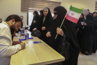 DRUGI KRUG IZBORA U IRANU! Bira se naslednik poginulog predsednika Ebrahima Raisija