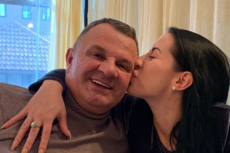 Aleksandra Tadić Cipka sa pokojnom mužem Nebojšom