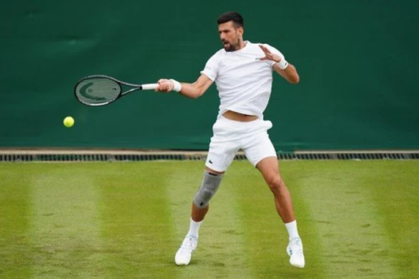 NEKADAŠNJI SELEKTOR NE VERUJE U ĐOKOVIĆA:  ''Da Novak nije povređen, mislim da bi bio prvi favorit za osvajanje Vimbldona!''