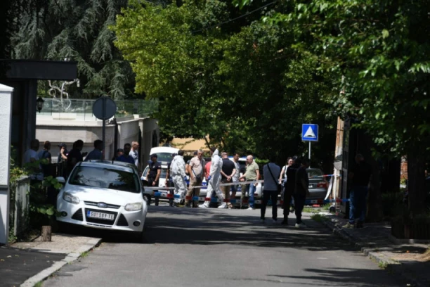 FORENZIKA ISPRED AMBASADE IZRAELA! Sve vrvi od policije na Dedinju! (FOTO)