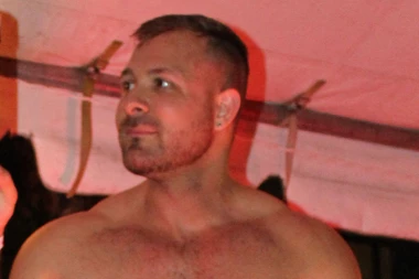 UHAPŠEN GLUMAC IZ FILMOVA ZA ODRASLE! Jezivo! Optužen da je razmenjivao PEDOFILSKI materijal, na snimcima su i BEBE!