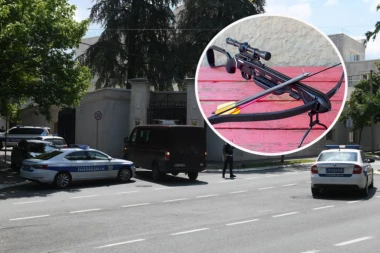 OVO JE SAMOSTREL IZ KOG JE USTRELJEN ŽANDARM TOKOM TERORISTIČKOG NAPADA: Strela pogodila policajca u vrat, povređena mu meka tkiva! (FOTO)