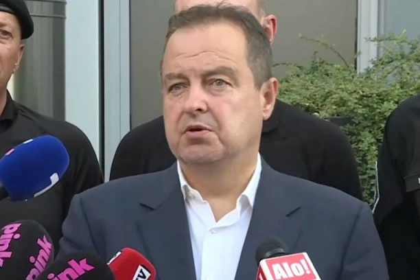 SVE VREME, NAORUŽAN DO ZUBA, KRUŽIO OKO POLICIJE! Evo kako je uhapšen muškarac sa samostrelom u Beogradu! NIJE IMAO DOKUMENTA!