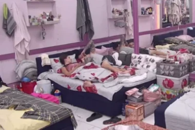 ŠOK PRIZNANJE MONE JOVANOVIĆ! Nekoliko sati pred početak venčanja otkrila Ša sve o POMIRENJU sa Stanislavom!