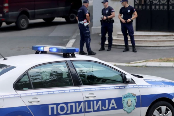 DEČAKA SKINULI, OPLJAČKALI I PRETUKLI! Novi detalji jezivog nasilja u centru Beograda!