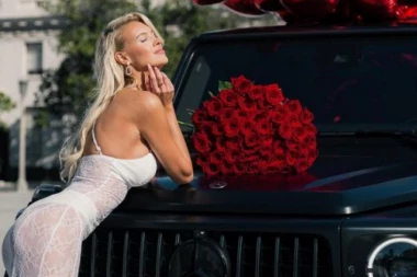 VRELA SLOVAKINJA RUŠI ENGLEZE: Ona obara društvene mreže! U slučaju pobede, obradovaće svoje pratioce! (FOTO GALERIJA)