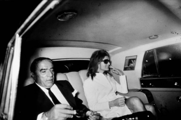 VARALA MUŽA S NJEGOVIM BRATOM, PA MU DRŽALA KRVAVU GLAVU DOK JE UMIRAO: Preudala se za čoveka koji ju je zlostavljao zbog KLETVE