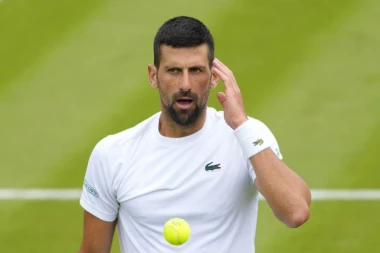NOVAK JE SUPERMEN! NI BRITANCI NE MOGU DA VERUJU KAKO JE ĐOKOVIĆ USPEO DA SE OPORAVI: Hvale ga na sva usta