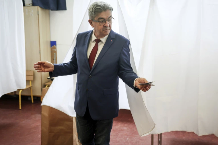 "NEĆEMO DOZVOLITI DA NACIONALNO OKUPLJANJE POBEDI!" Lider francuske levice doneo odluku za drugi krug izbora, poslao poruku biračima