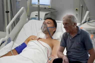 ŽAO MI JE RANJENOG POLICAJCA, DRAGO MI JE DA SE OPORAVLJA: Otac teroriste Miloša Žujovića otkrio šta mu je na duši