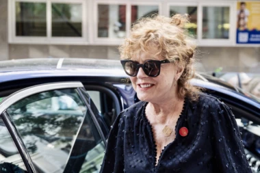 Udala se ćerka slavne glumice! Od bivšeg supruga razvodila se sa STOMAKOM DO ZUBA!