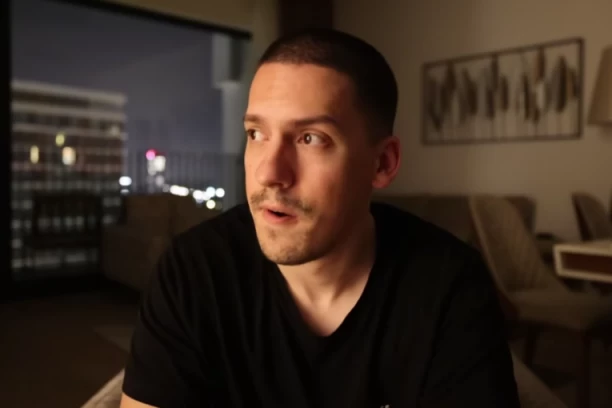 BRUTALNO PONIŽAVANJE BAKE PRASETA: Poznata tiktokerka obrisdala pod sa njim, iznela NAJSUROVIJE reči o jutjuberu!