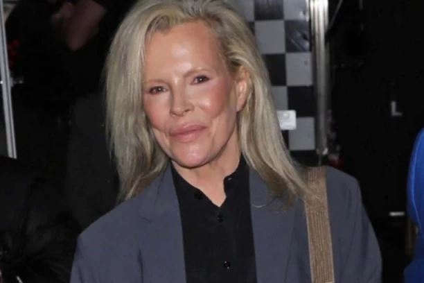 UBEDILA JE ĆERKU DA JE PRIRODNA - SVE DOK NISMO VIDELI DOKAZ: Ova fotografija pokazuje šok promenu