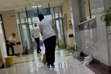 POPLAVLJEN INSTITUT ZA REHABILITACIJU U SOKOBANJSKOJ! Lekari i sestre skupljaju vodu ćebadima