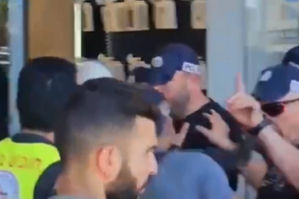 IDENTIFIKOVAN NAPADAČ U TRŽNOM CENTRU: Policija uhapsila njegovu majku (VIDEO)