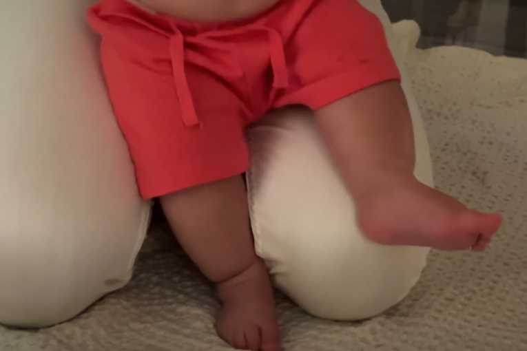 Marija Šerifović sa sinom na moru