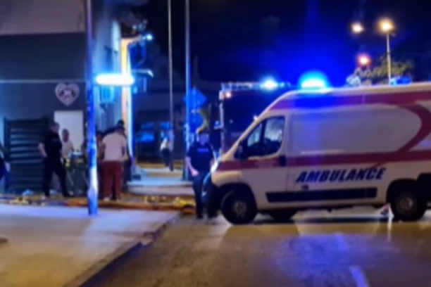 SNIMCI DRAME U NOVOM SADU! Muškarac lomio po stanu, a onda ISKOČIO KROZ PROZOR! (VIDEO)