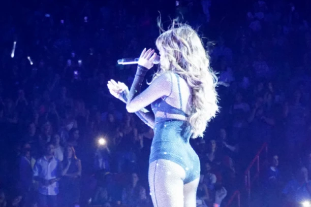 MISTERIJA KOJA I DANAS BOLI JAVNOST: Pevačica je imala samo 22 godine